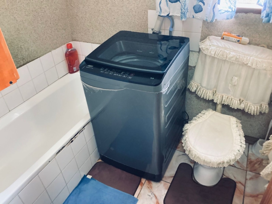 2 Bedroom Property for Sale in Mabopane Unit X North West